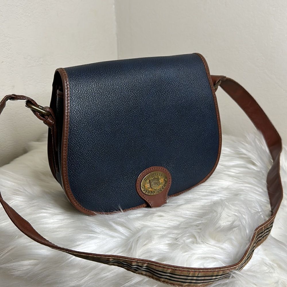 💯Authentic Burberry Shoulder Bag💯 - Picture 17 of 17